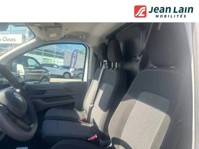Volkswagen Transporter van l1h1 2.0 tdi 170 bva8 4motion — photo 14