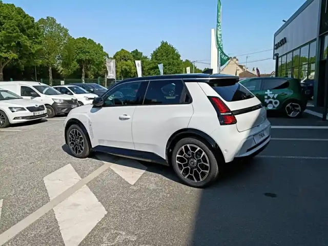 Renault 5 renault  e-tech electrique 10 ch autonomie confort — photo 4
