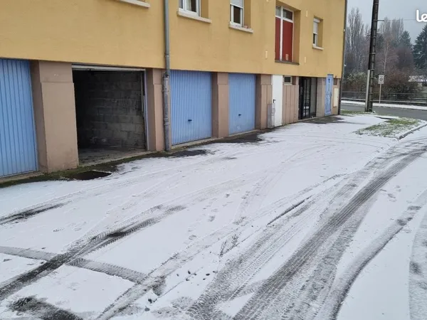 Garage/box 13 m² Giromagny