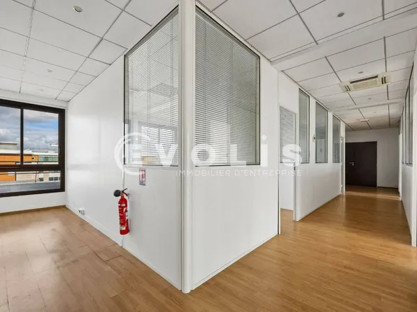 Bureaux 151 m²