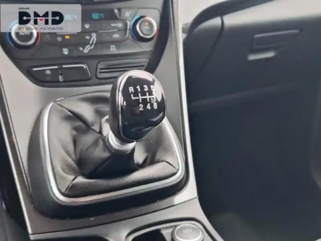 Ford C-Max 1.0 ecoboost 100ch stop&amp;start titanium — photo 9