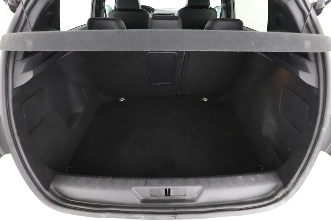 Peugeot 308 1.6 THP GT — photo 16