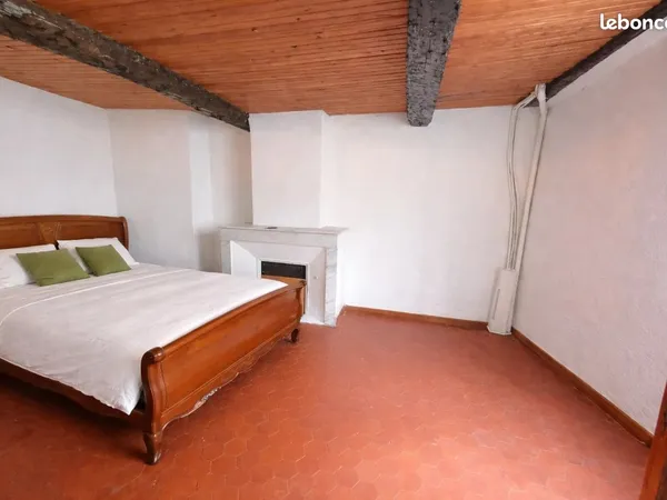 Immeuble 6 pièces 104 m²