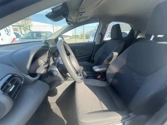 Toyota Yaris hybride 116h design — photo 12
