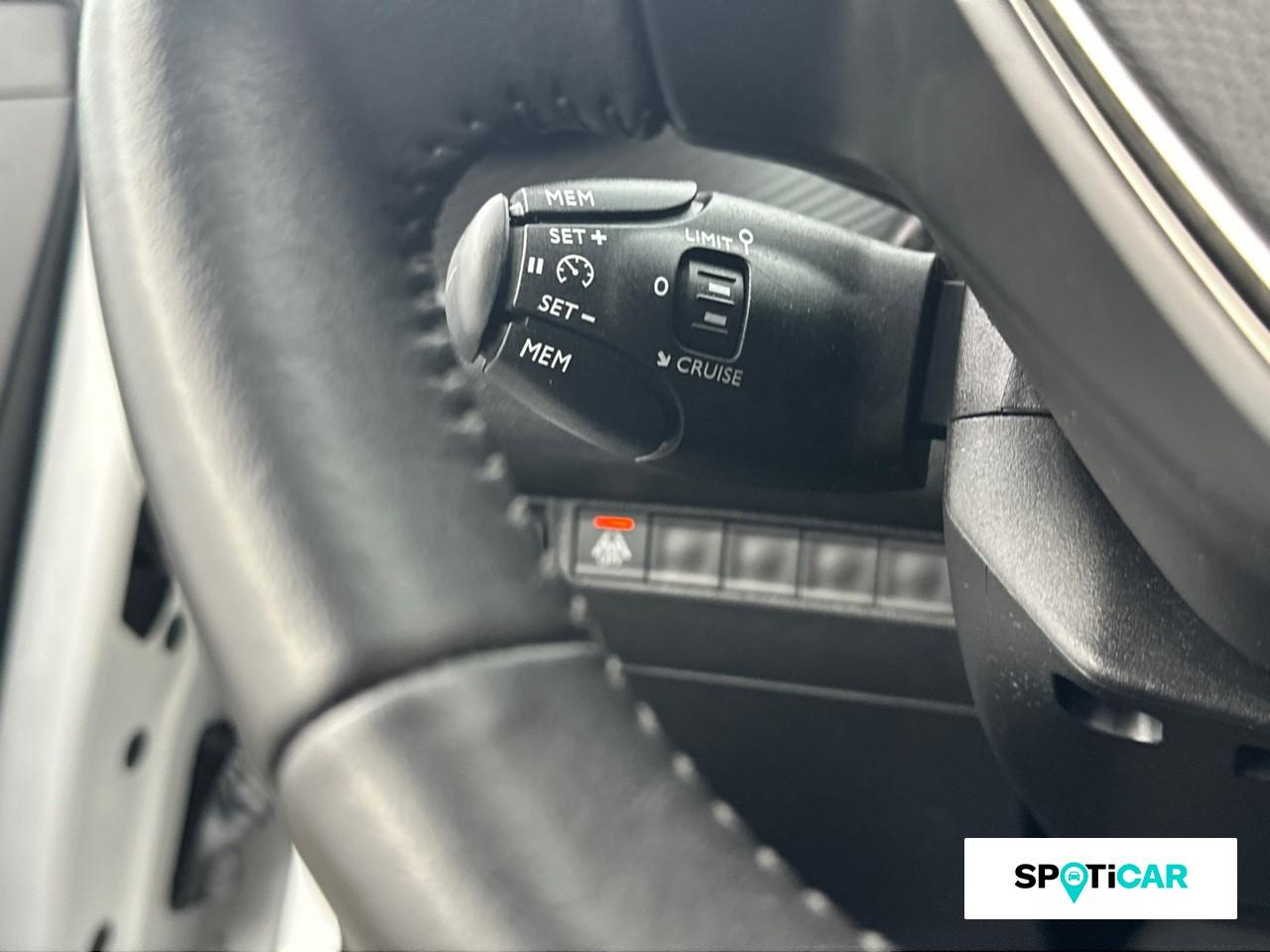 Peugeot 208 1.2 puretech 75ch s&s active — photo 17