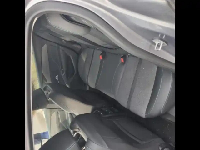 Peugeot 308 1.2 puretech 130ch s&amp;s allure pack eat8 — photo 7