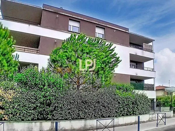 À VENDRE TOULOUSE - T2 de 41,50 m² avec balcon et parking