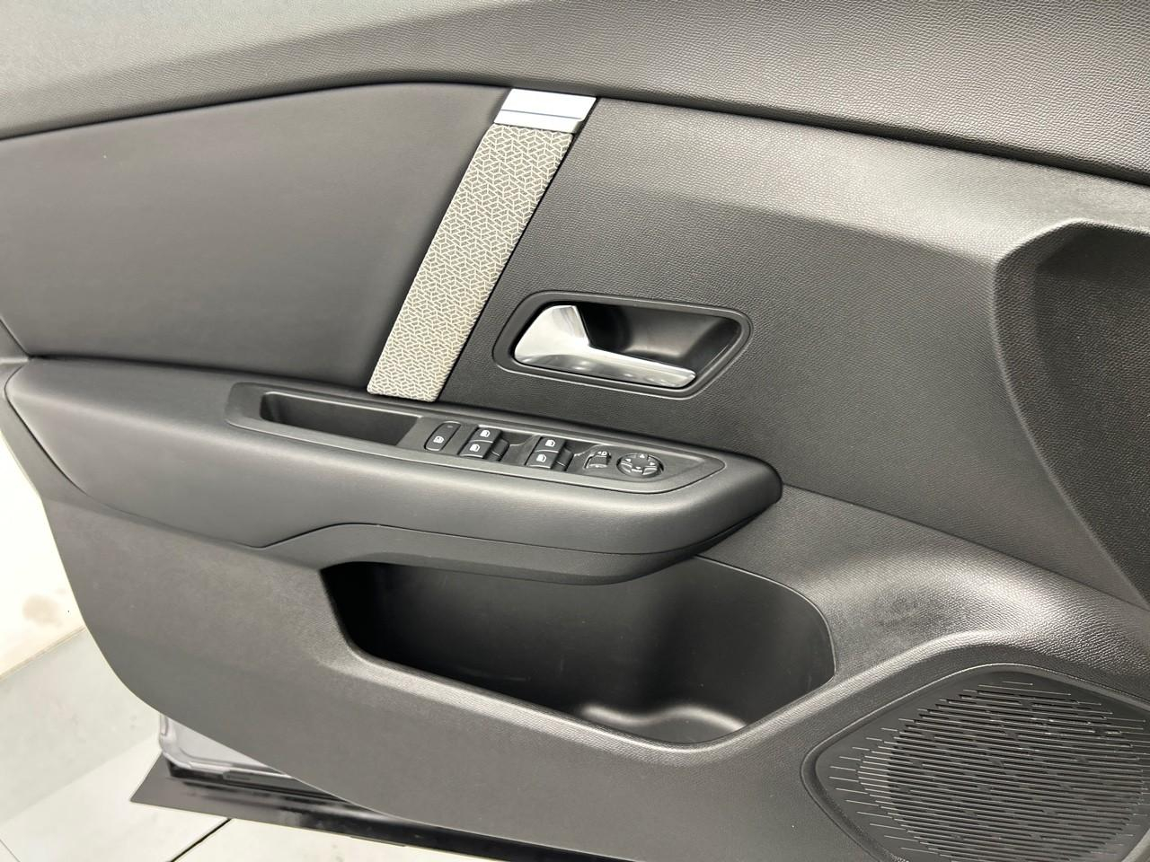 Citroën C4 puretech 130 s&s eat8 feel pack — photo 30