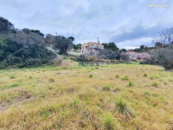 Terrain 1309 m² SAINT CHAMAS