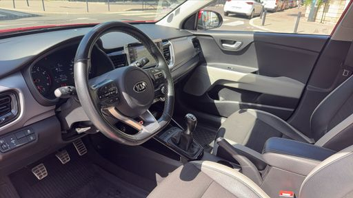 Kia Stonic 1.0 T-GDI 120 - Design – 2019 – 65938 km – Essence – Boîte Manuelle — photo 14