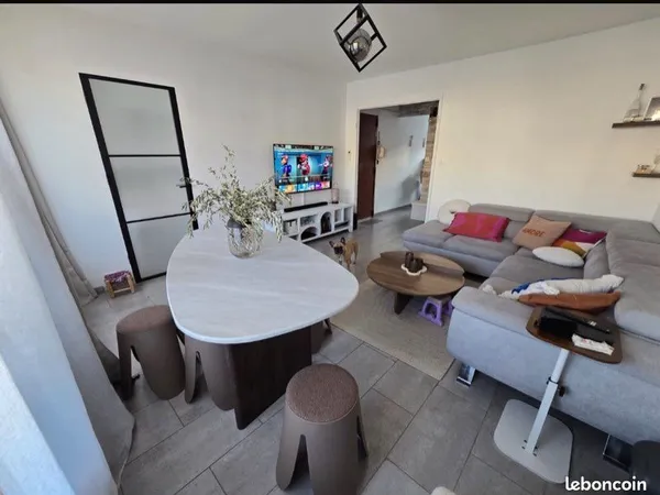 Appartement entièrement rénové