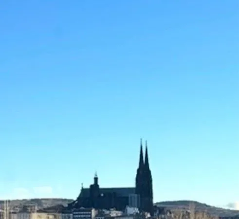 Coquet F2 vue cathédrale 10 min jaude