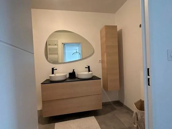 Appartement T3 Lumineux avec Terrasse à Lyon Vaise