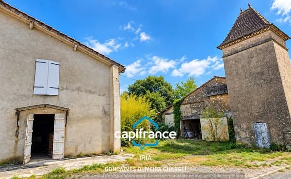 ENSEMBLE IMMOBILIER EN PIERRE À RÉNOVER - FORT POTENTIEL Aiguillon (47)
