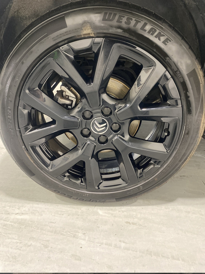 Citroën C5 Aircross — photo 41