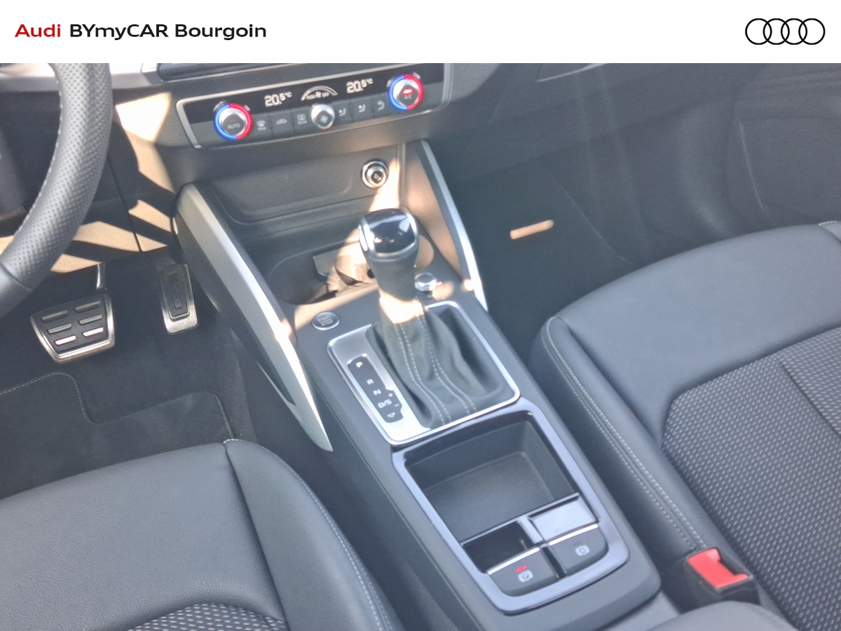 Audi Q2 35 TFSI 150 S tronic 7 — photo 17