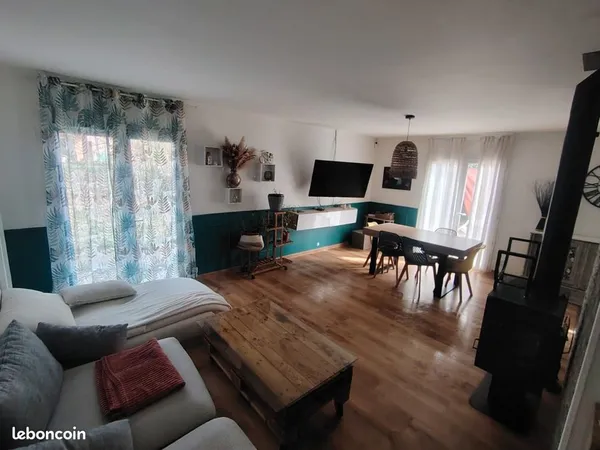 Maison familiale avec grand jardin, garage et poêle à bois - Sorèze