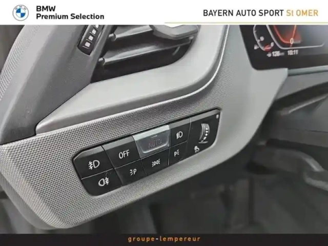 Bmw Serie 1 série 1 116ia 109ch m sport design dkg7 — photo 11