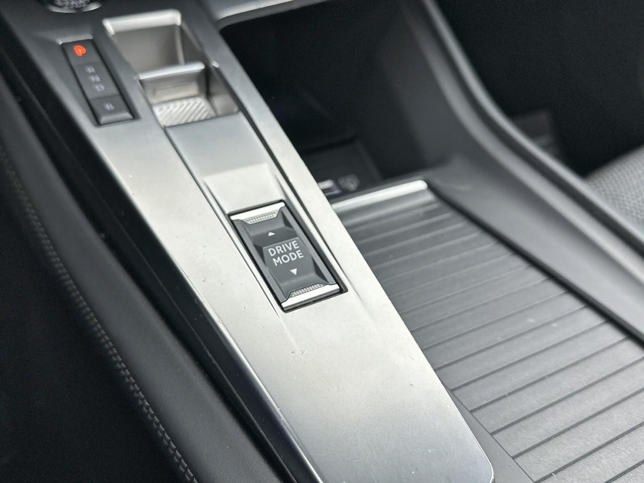 Peugeot 308 phev 180 e-eat8 allure pack — photo 28
