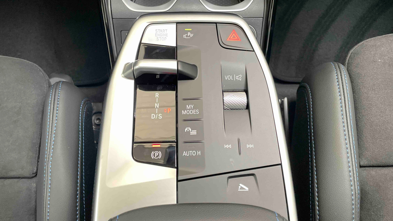 BMW X1 sDrive 20d 163ch DKG7 — photo 26