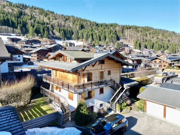 Chalet 10 pièces 278 m²