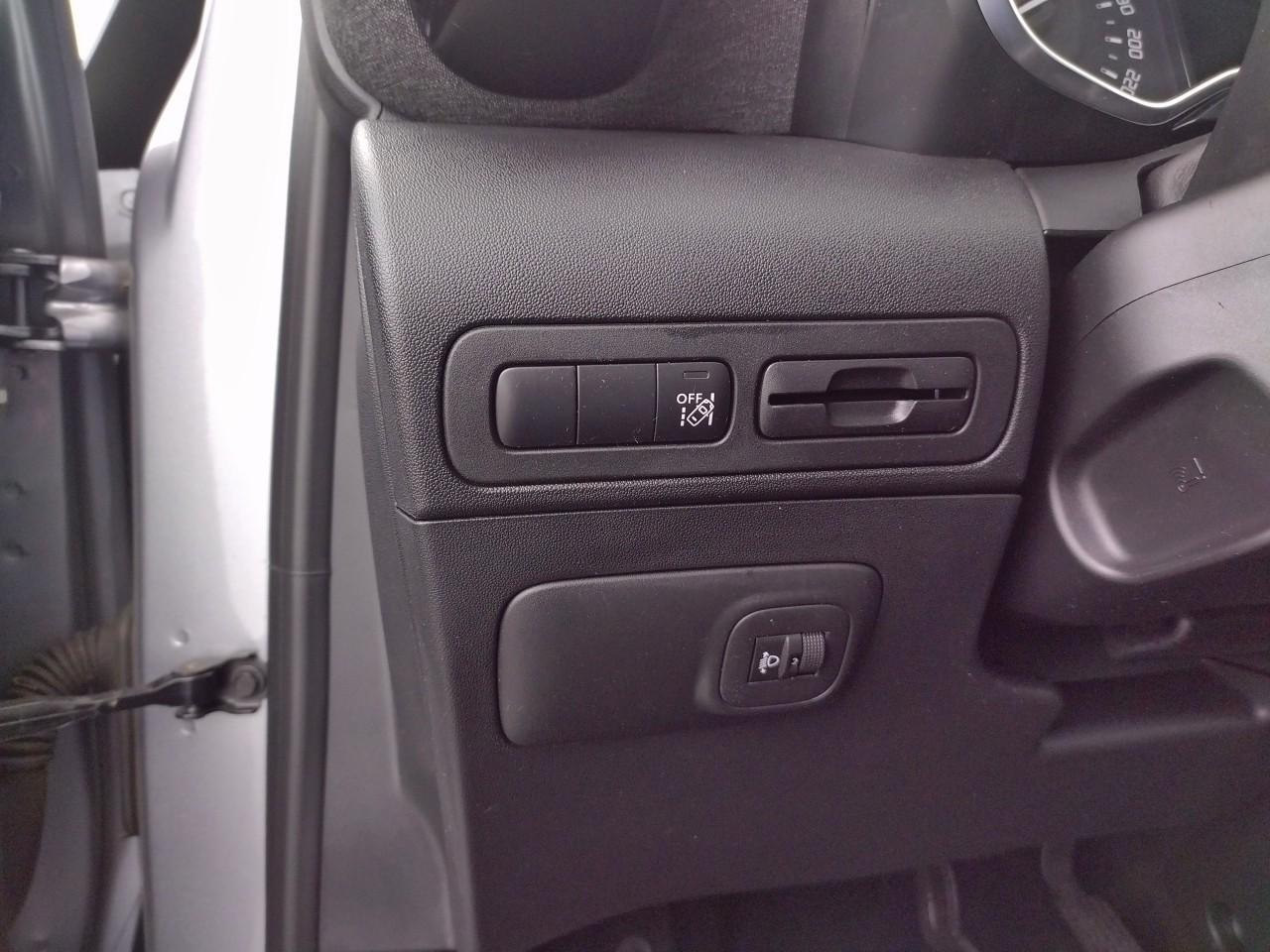 Citroën C3 Aircross puretech 130 s&s eat6 shine — photo 22