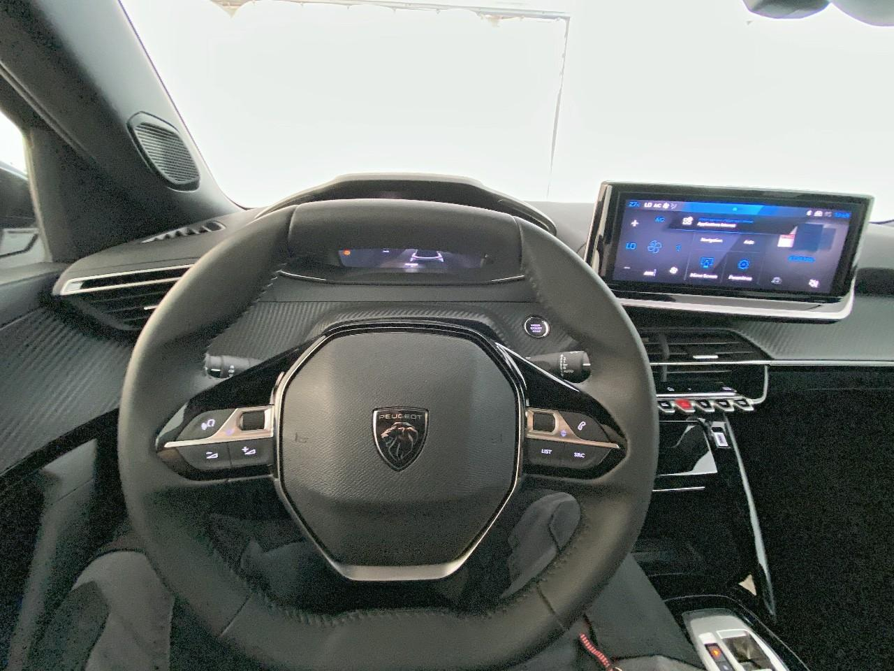 Peugeot 2008 hybrid 145 ch e-dcs6 allure — photo 12