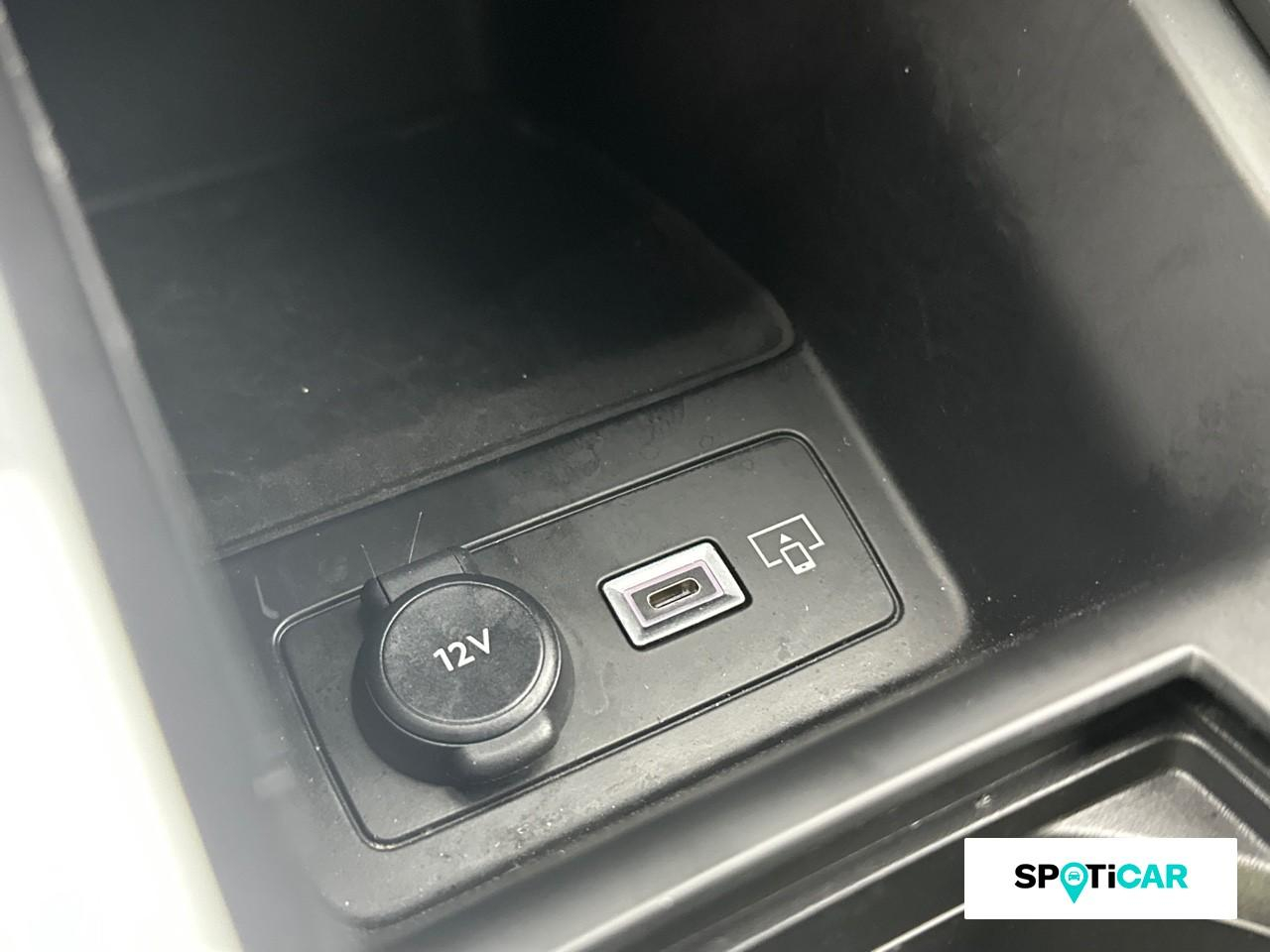 Peugeot 308 sw phev 225ch gt e-eat8 — photo 16