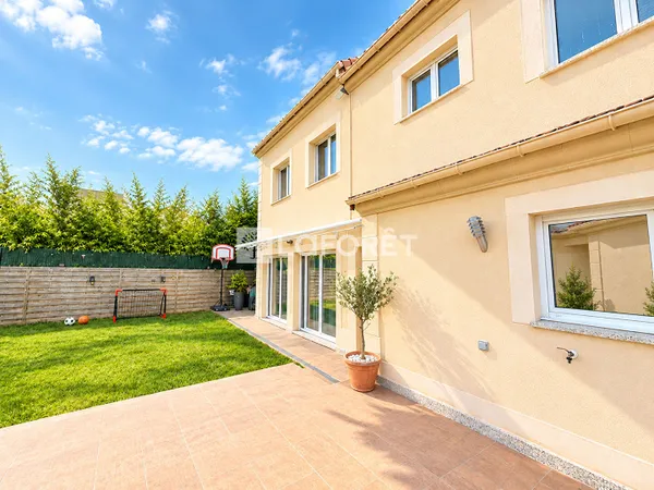 Maison 5 pièces 100 m²