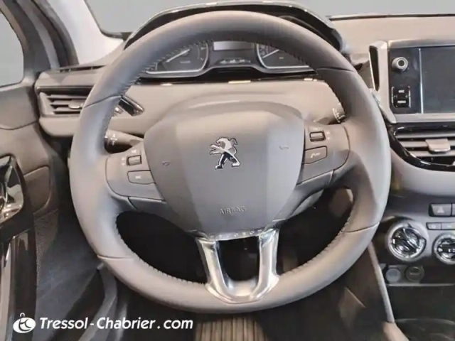 Peugeot 208 puretech 82ch s&amp;s bvm5 signature — photo 26