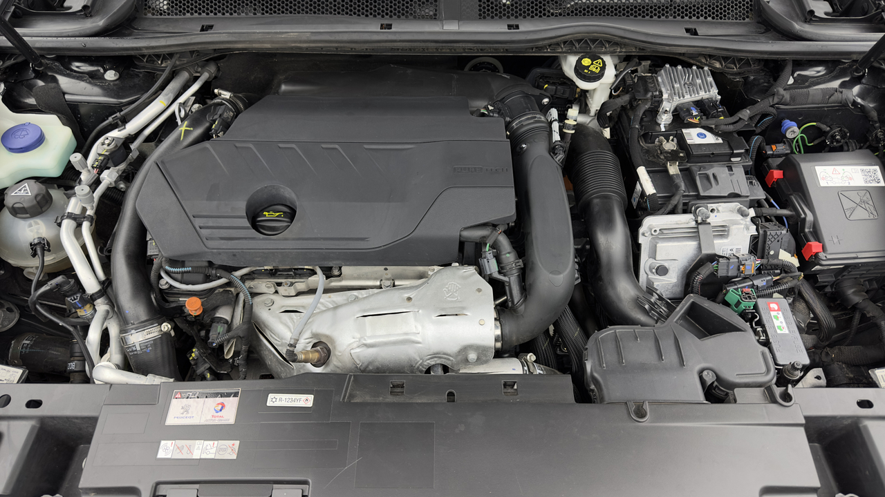 Peugeot 508 SW Hybrid 225 e-EAT8 — photo 10
