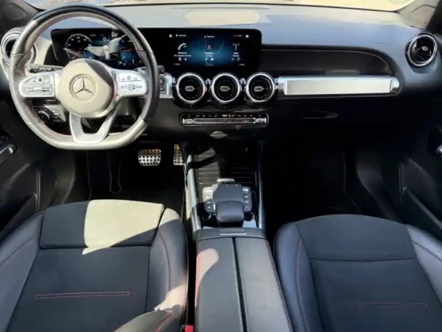 Mercedes Glb 200 d amg line — photo 11
