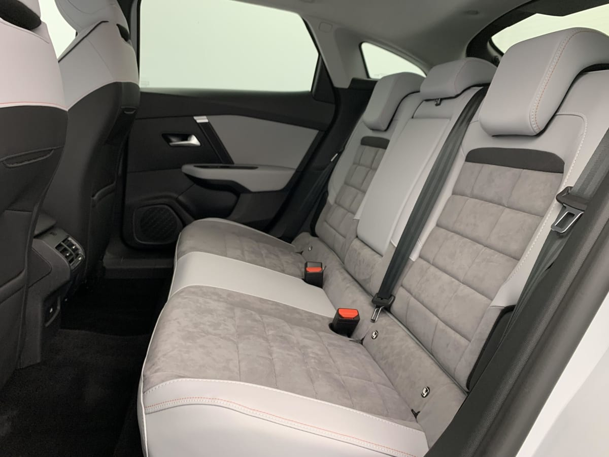 Citroën C4 — photo 21