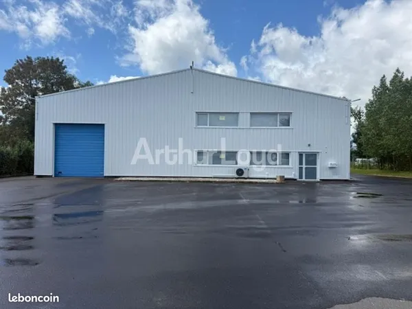 Atelier 500 m²