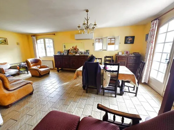A vendre villa 4 chambres garage