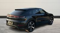 Porsche Cayenne Coupé 3.0 V6 470ch E-Hybrid — photo 5