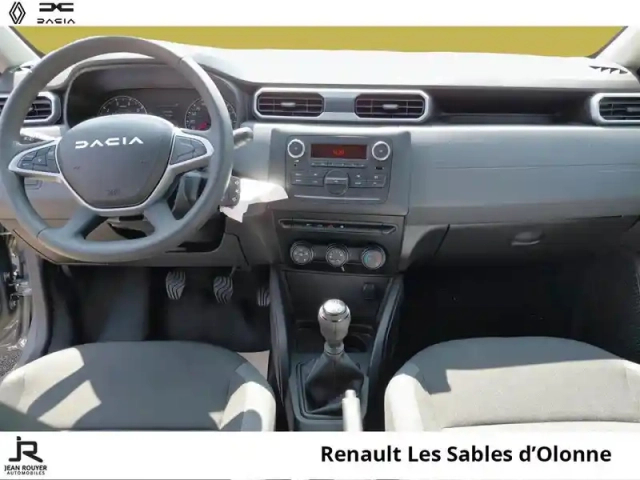 Dacia Duster 1.0 eco-g 100ch essential 4x2 — photo 5