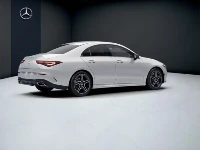 Mercedes Cla 200 d coupé amg line — photo 21