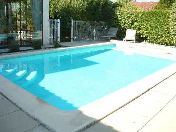 MAISON DE 5 PIECES 106 m2 A VELAUX 13