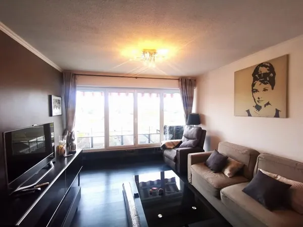 94400 VITRY SUR SEINE STUDIO 26 M² AVEC UN BOX