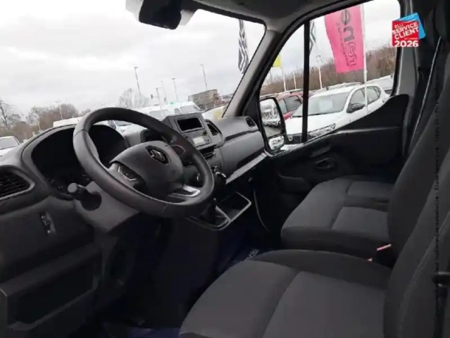 Renault Master fg f3500 l2h2 2.3 blue dci 135ch confort euro6e — photo 15