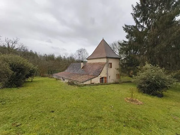 Maison périgourdine 6 pièces 96 m²