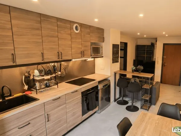 Colocation meublée dans grand appartement rénové & tout équipé - 100m² - Vénissieux Hôtel de Ville