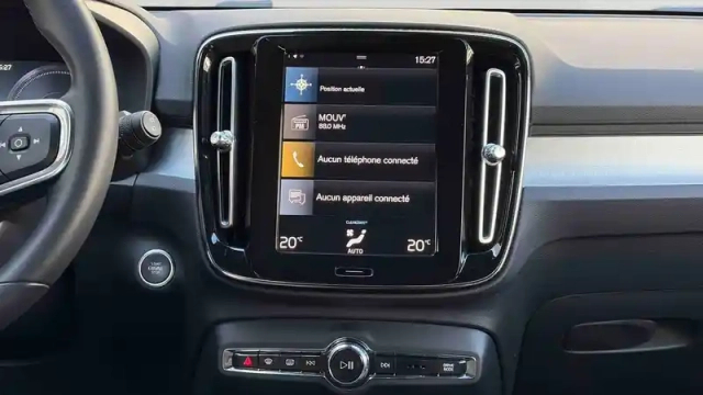 Volvo Xc40 t4 recharge 129+82 ch dct7 — photo 15