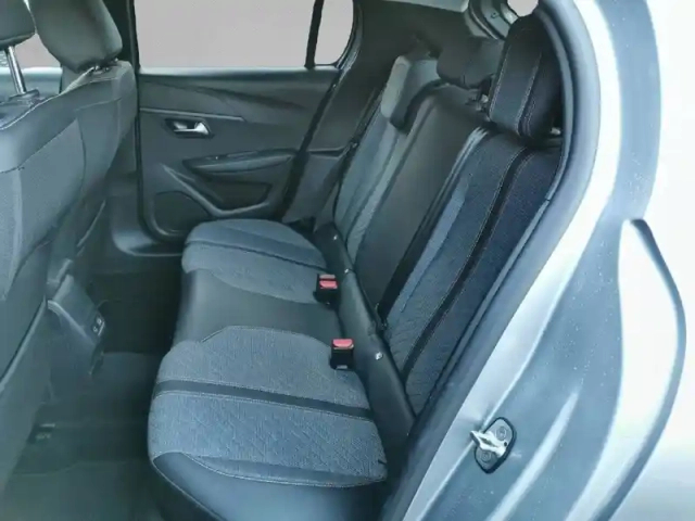 Peugeot 208 electrique 50 kwh 136ch — photo 32