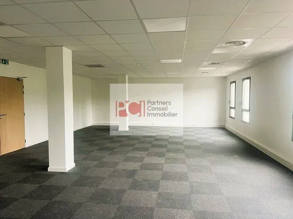 Bureaux 417 m²