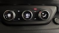 Renault Trafic L1H1 3T 2.0 Blue dCi 150ch Extra -24 — photo 28