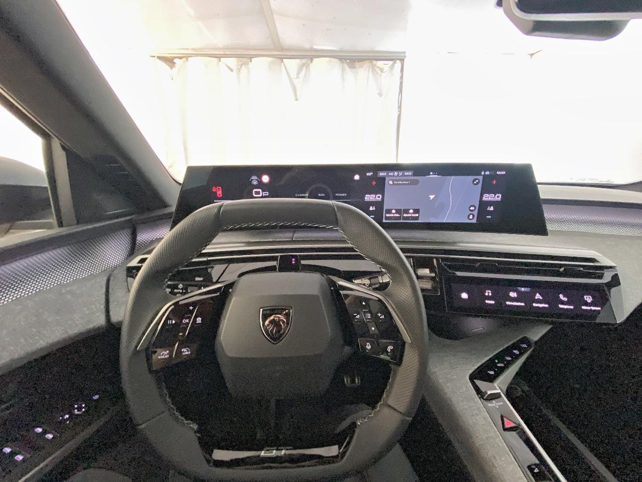 Peugeot 3008 hybrid 145 e-dcs6 gt — photo 12