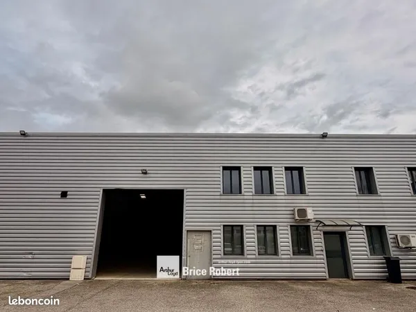 Local bureaux 380 m²