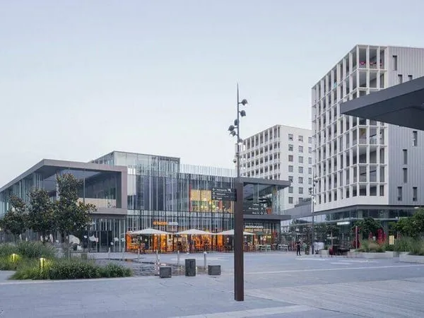 Local commercial 97 m²